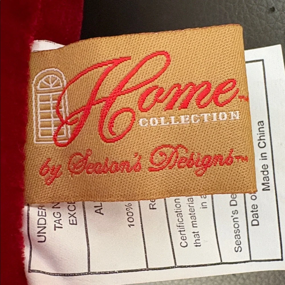 Home Collection Red Velvet Holiday Pillow with Gold Bow and Green Leaves 11”x12”